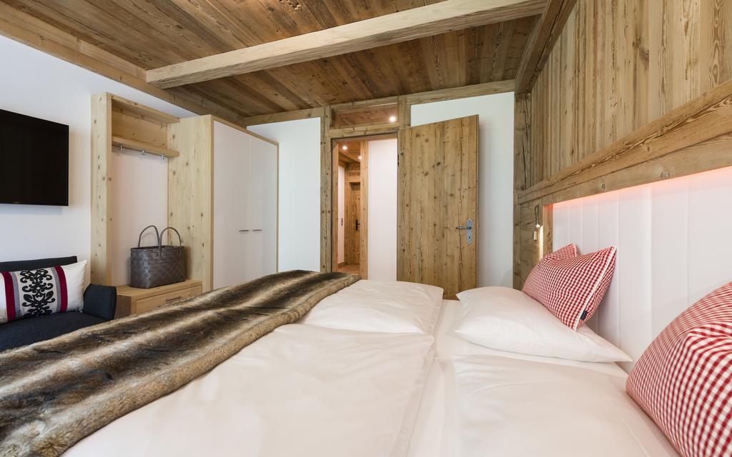 Aurina Lodges Lutago Exterior photo